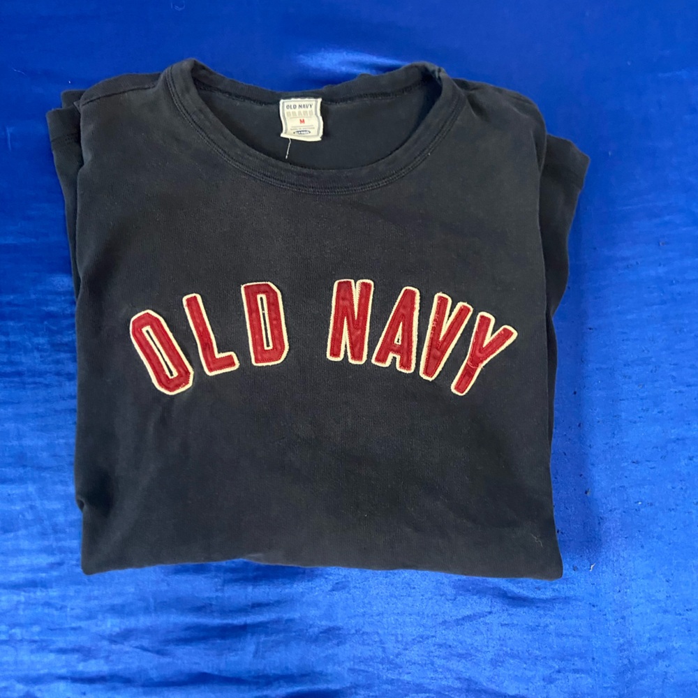 Old Navy Black T-Shirt